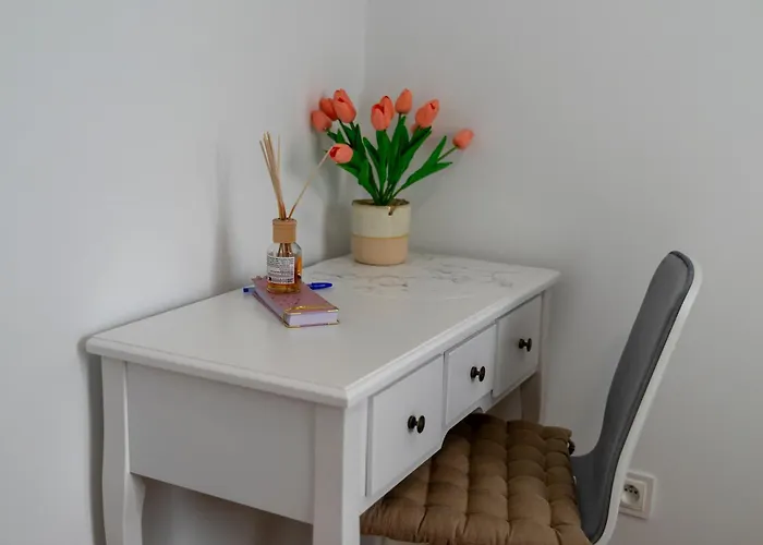 Nerudy Comfy Living By Bookinghost Lejlighed *